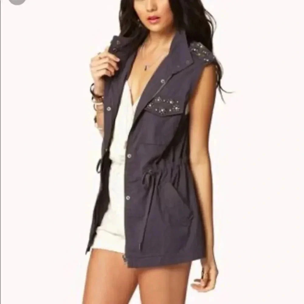 - Forever 21 women west
